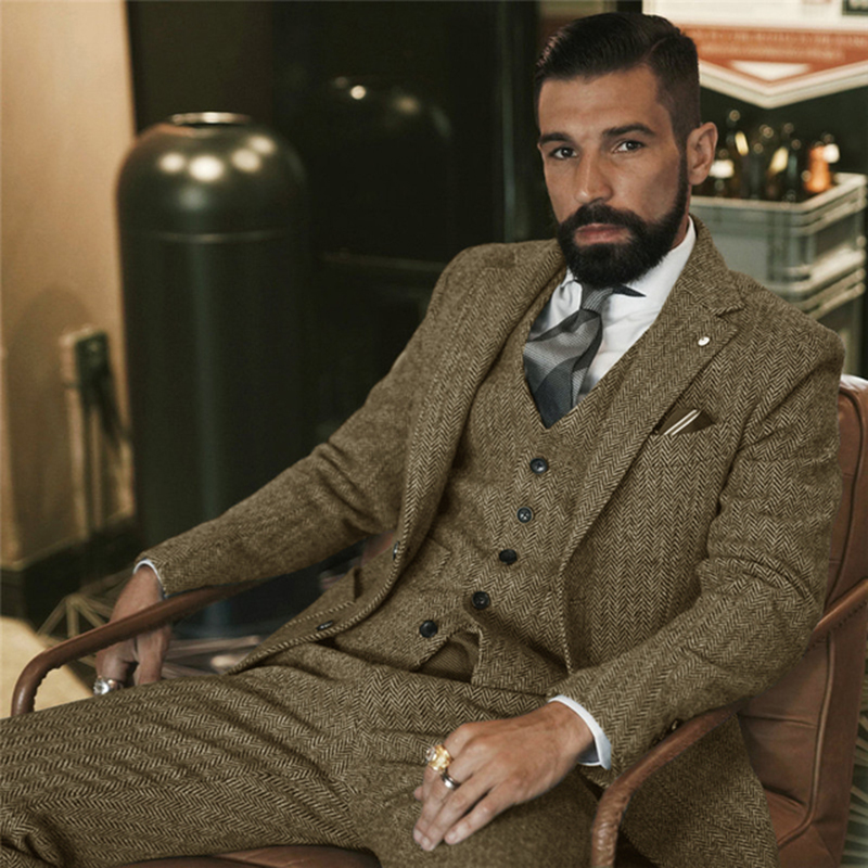 Grauer Woll-Tweed-Winteranzug  – Men'S Grooming Room Bewertung und Preis